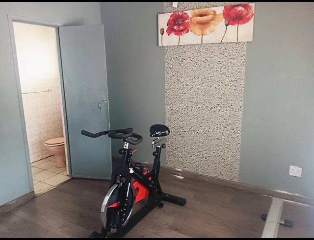 4 BEDROOM FREEHOLD FOR SALE IN KLIPPOORTJE
